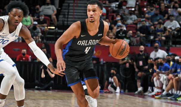 开云体育APP下载-魔术重建期必定经历阵痛 新赛季难逃垫底命运？