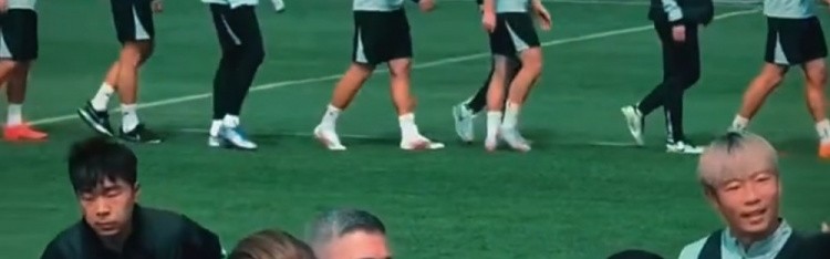 博主：国安今日进行今年首次公开训练课，外援中卫拉莫斯暂未归队