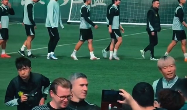 博主：国安今日进行今年首次公开训练课，外援中卫拉莫斯暂未归队