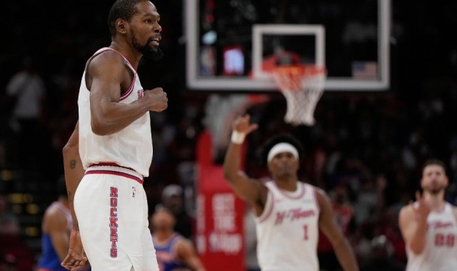 开云体育APP下载-火箭变阵收奇效：6人上双+5人15+ 杜兰特引五高首发复仇尼克斯