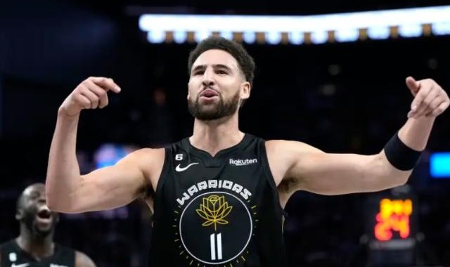 开云体育APP下载-豪掷千金难以为继 勇士无缘季后赛或将失去汤普森