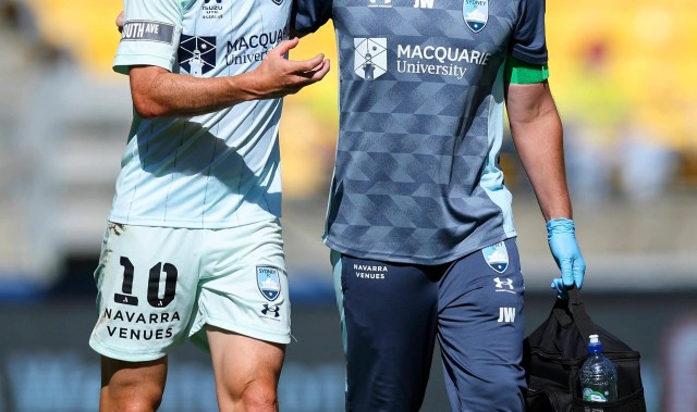 开云体育APP下载-悉尼澳超大名单：主力前锋洛雷脚踝受伤，无缘迎战墨尔本胜利