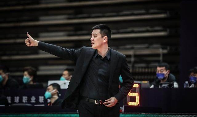 开云-杨鸣三年三冠却等来下课 半年前他似乎已有预料