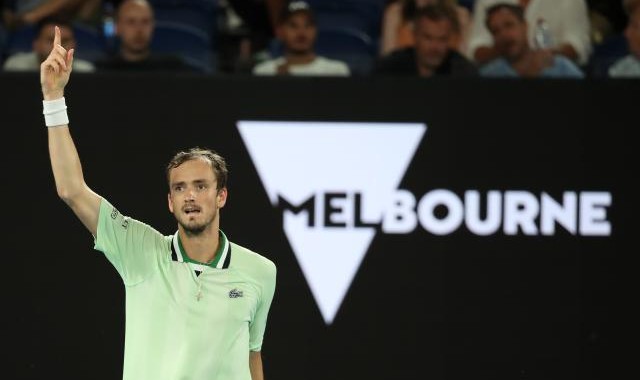 浪费机会意外迷失？梅德维德夫敢打敢拼仍值得肯定